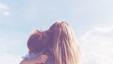 Sinais da Presen&ccedil;a das M&atilde;es que J&aacute; Partiram: Como Reconhecer as Mensagens de Amor